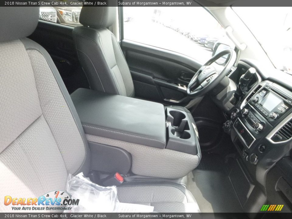 2018 Nissan Titan S Crew Cab 4x4 Glacier White / Black Photo #11