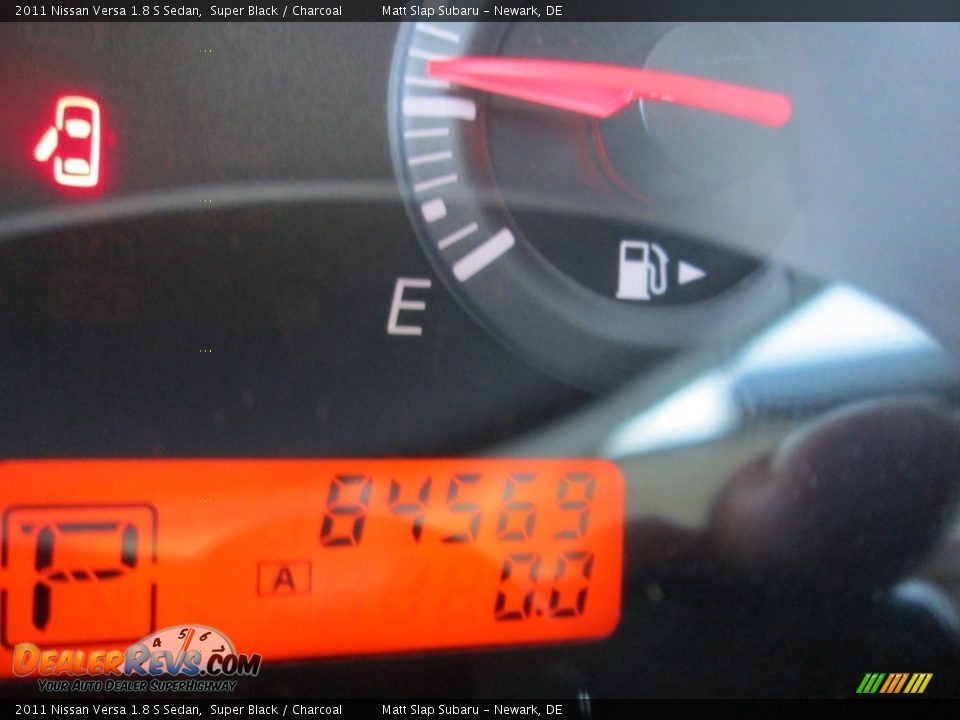 2011 Nissan Versa 1.8 S Sedan Super Black / Charcoal Photo #27