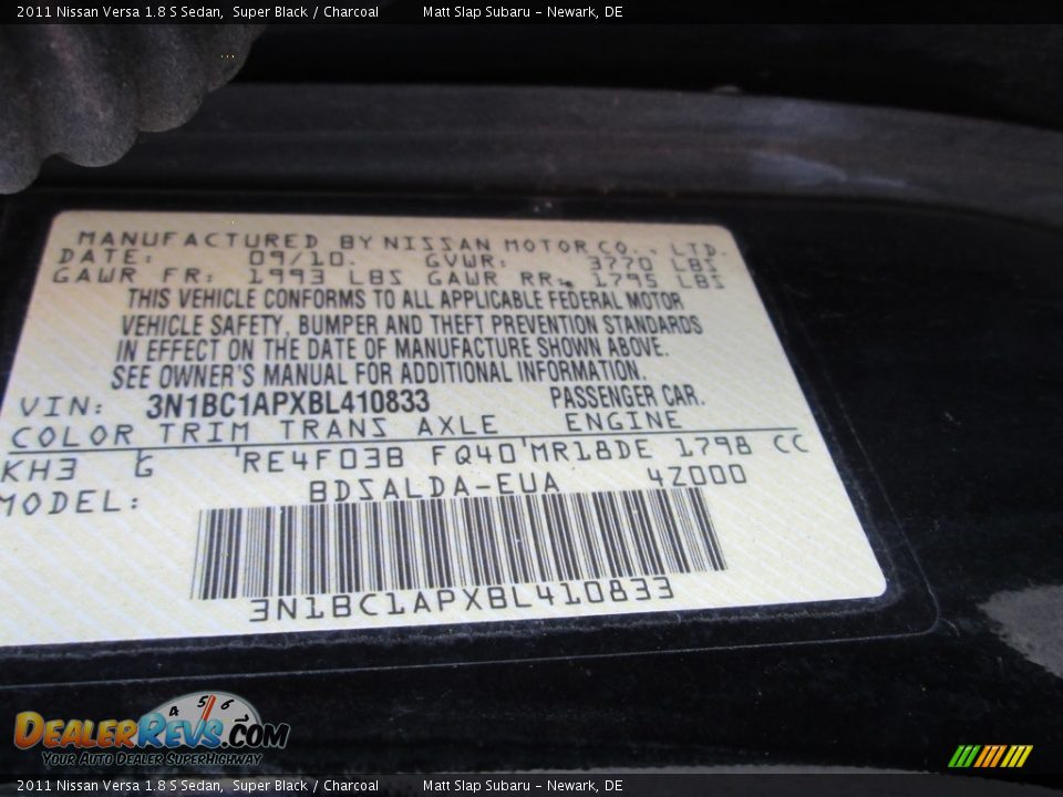 2011 Nissan Versa 1.8 S Sedan Super Black / Charcoal Photo #28