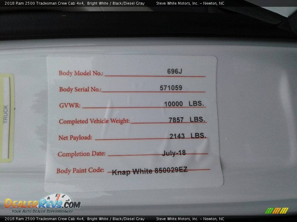 2018 Ram 2500 Tradesman Crew Cab 4x4 Bright White / Black/Diesel Gray Photo #30