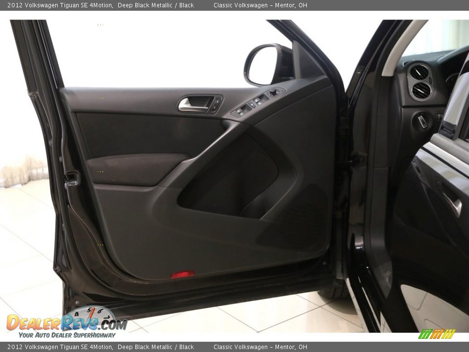 2012 Volkswagen Tiguan SE 4Motion Deep Black Metallic / Black Photo #4