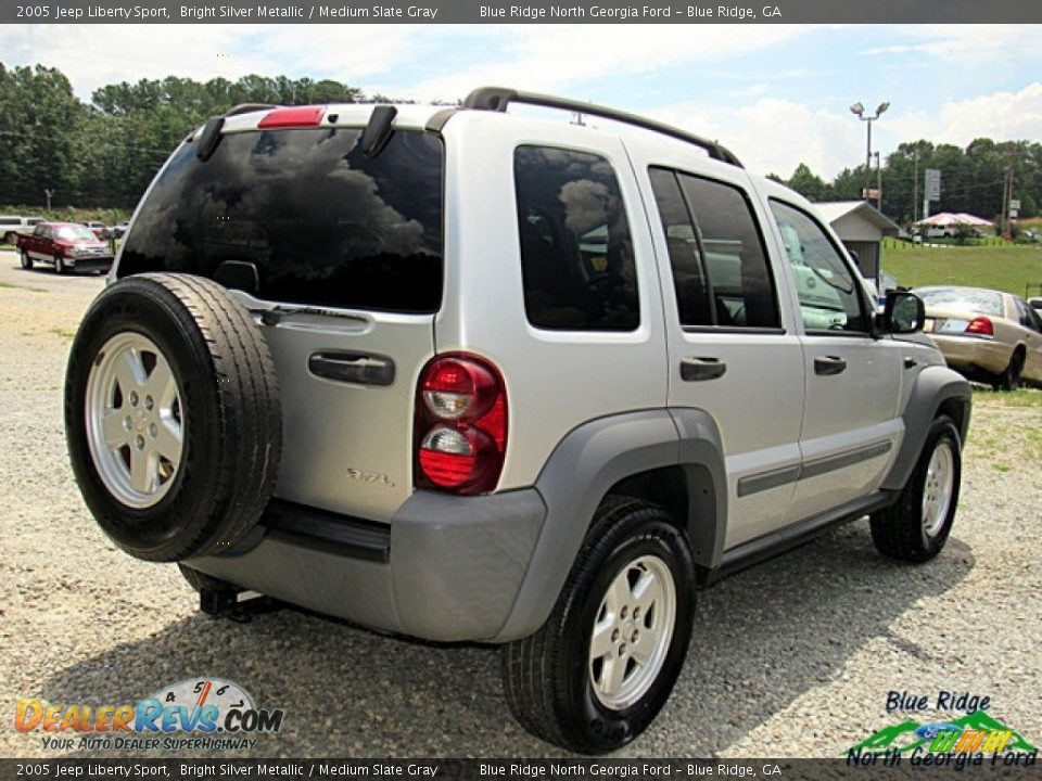 2005 Jeep Liberty Sport Bright Silver Metallic / Medium Slate Gray Photo #3