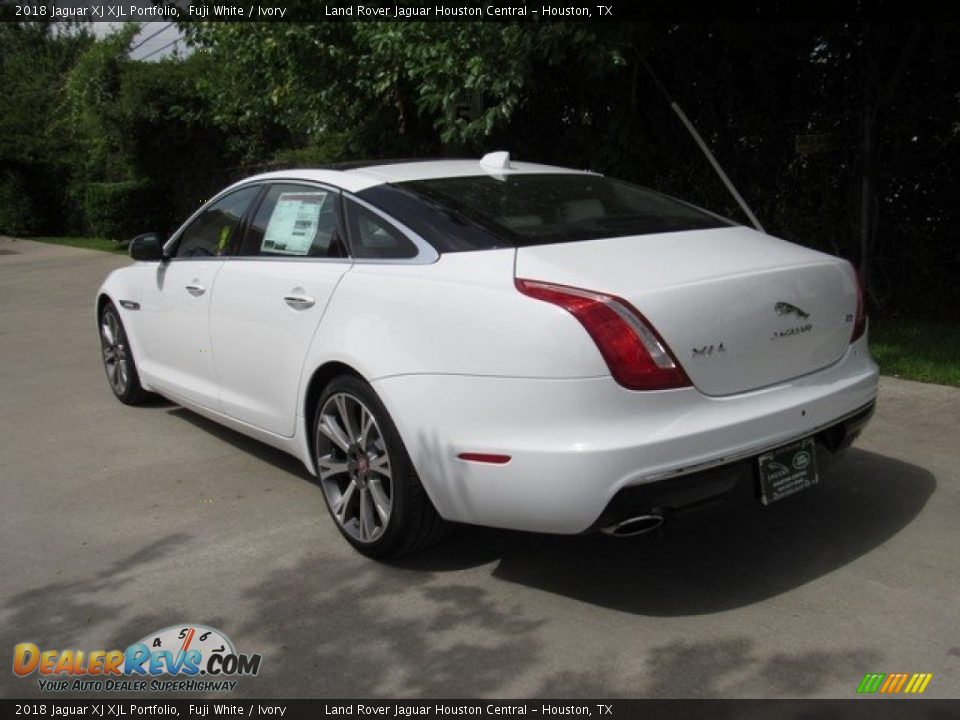 2018 Jaguar XJ XJL Portfolio Fuji White / Ivory Photo #11