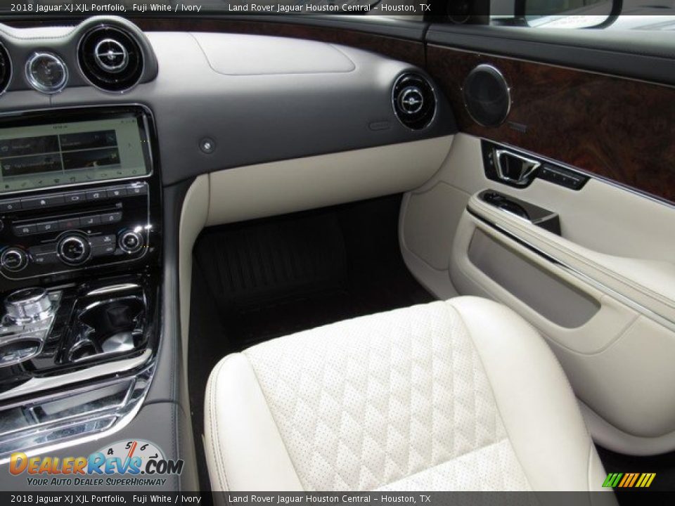 2018 Jaguar XJ XJL Portfolio Fuji White / Ivory Photo #14