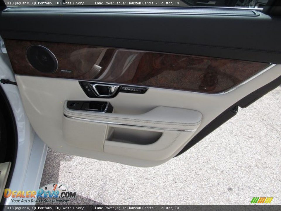 2018 Jaguar XJ XJL Portfolio Fuji White / Ivory Photo #22