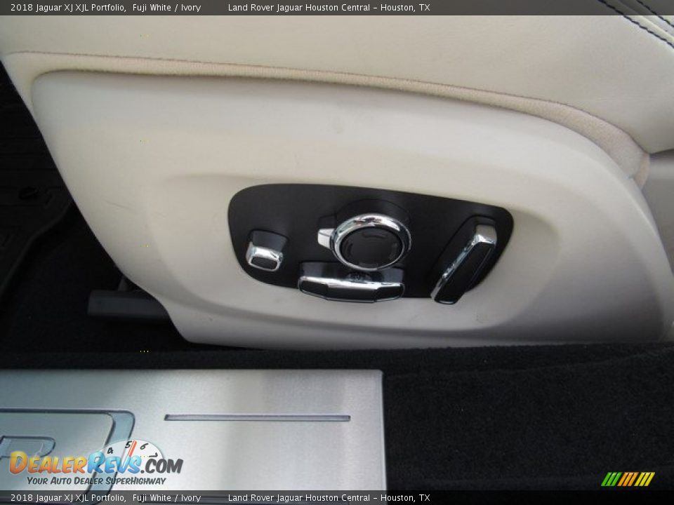 2018 Jaguar XJ XJL Portfolio Fuji White / Ivory Photo #26