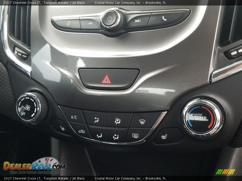 2017 Chevrolet Cruze LT Tungsten Metallic / Jet Black Photo #16