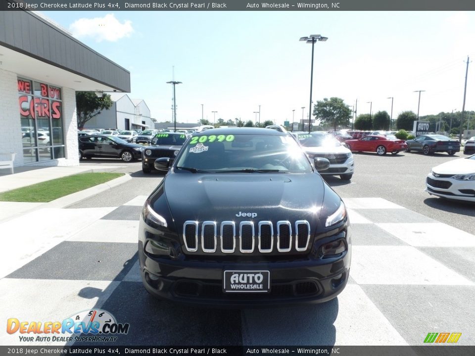 2018 Jeep Cherokee Latitude Plus 4x4 Diamond Black Crystal Pearl / Black Photo #2