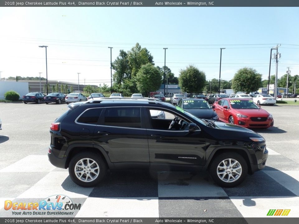 2018 Jeep Cherokee Latitude Plus 4x4 Diamond Black Crystal Pearl / Black Photo #3
