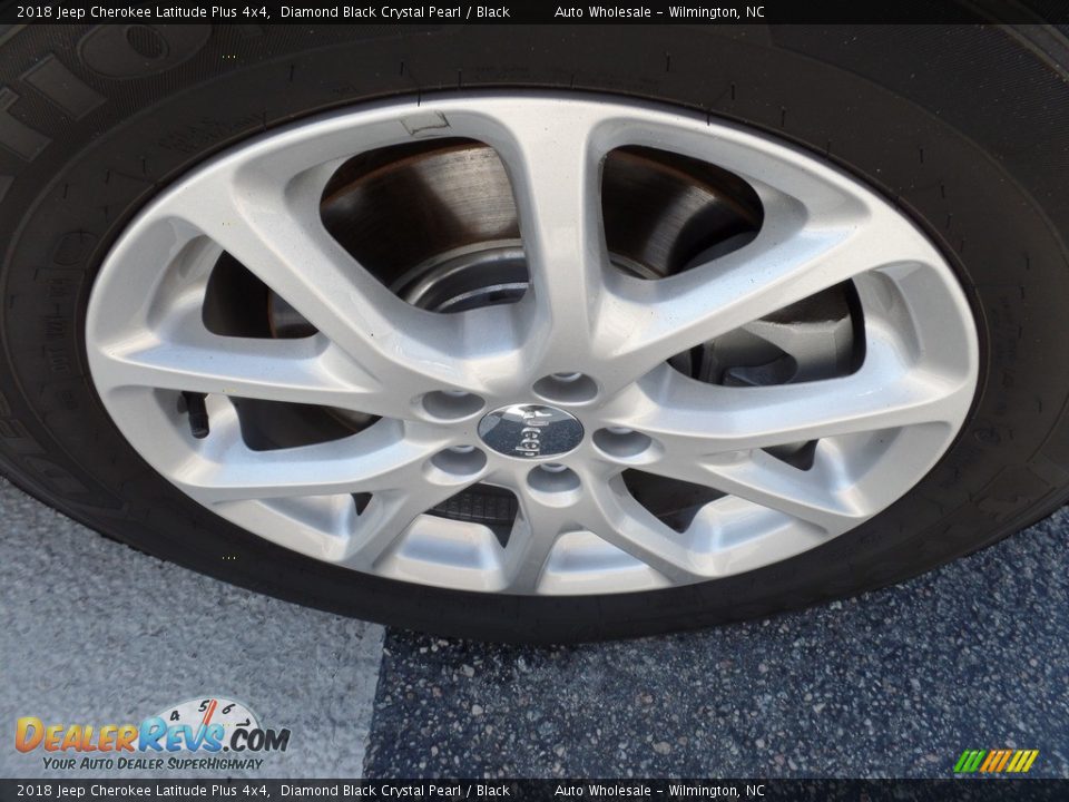 2018 Jeep Cherokee Latitude Plus 4x4 Diamond Black Crystal Pearl / Black Photo #7