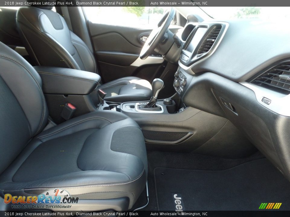2018 Jeep Cherokee Latitude Plus 4x4 Diamond Black Crystal Pearl / Black Photo #13