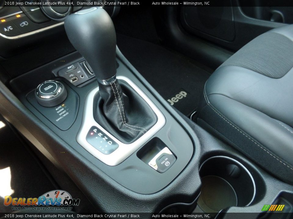 2018 Jeep Cherokee Latitude Plus 4x4 Diamond Black Crystal Pearl / Black Photo #19