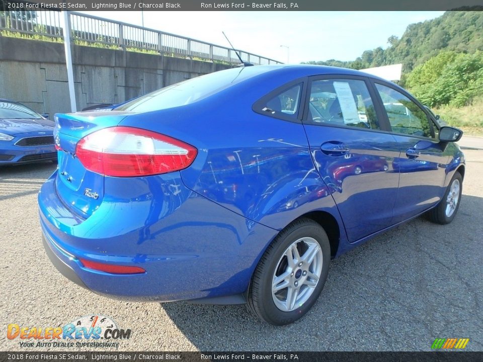 2018 Ford Fiesta SE Sedan Lightning Blue / Charcoal Black Photo #3