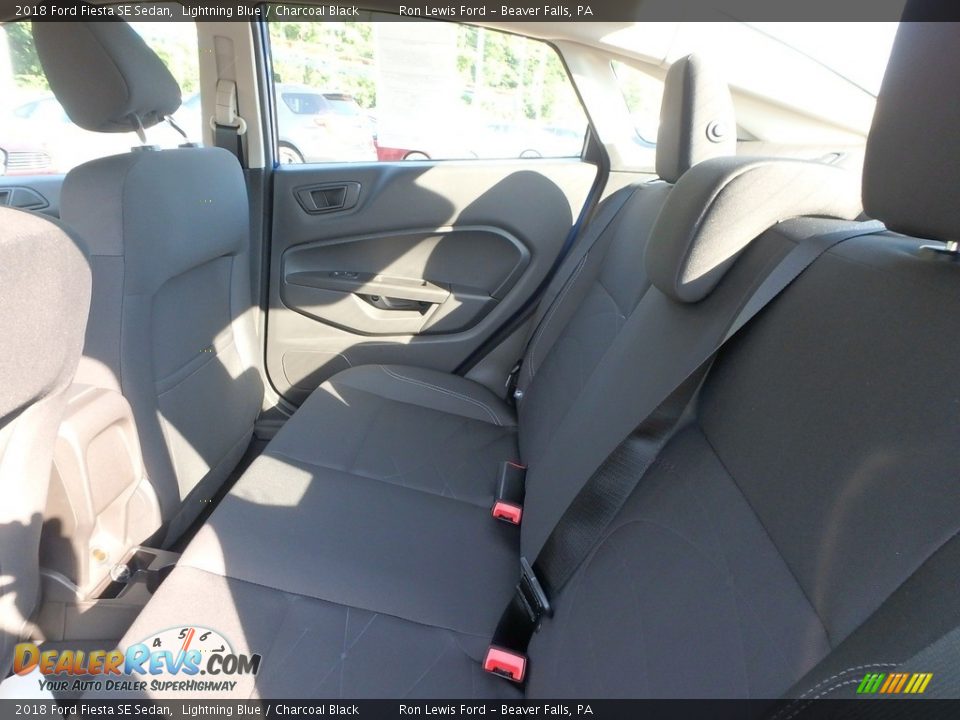 2018 Ford Fiesta SE Sedan Lightning Blue / Charcoal Black Photo #11