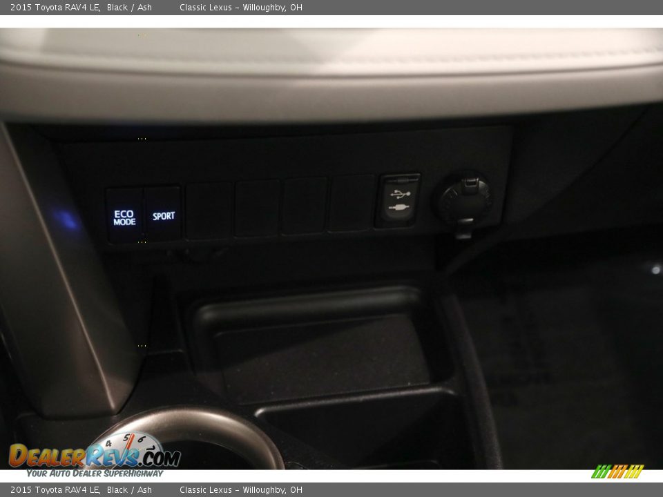 2015 Toyota RAV4 LE Black / Ash Photo #12