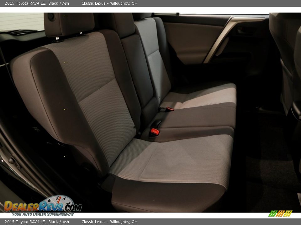 2015 Toyota RAV4 LE Black / Ash Photo #14