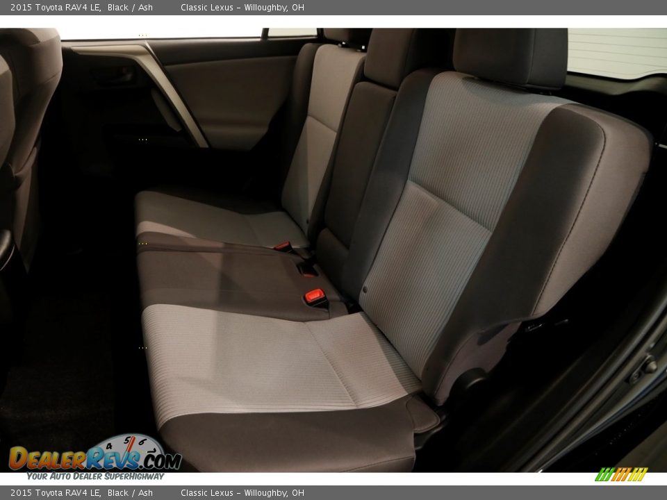 2015 Toyota RAV4 LE Black / Ash Photo #15