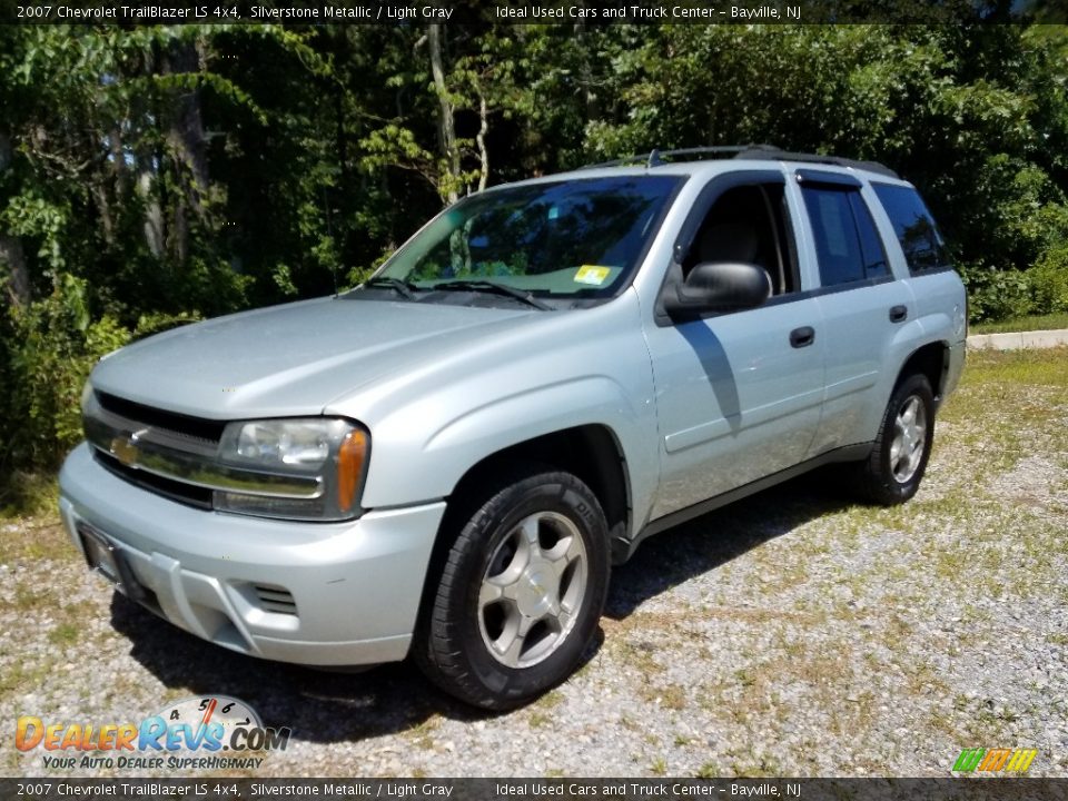 2007 Chevrolet TrailBlazer LS 4x4 Silverstone Metallic / Light Gray Photo #1