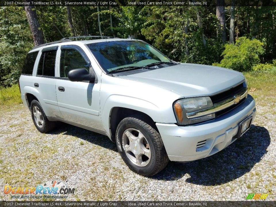 2007 Chevrolet TrailBlazer LS 4x4 Silverstone Metallic / Light Gray Photo #3