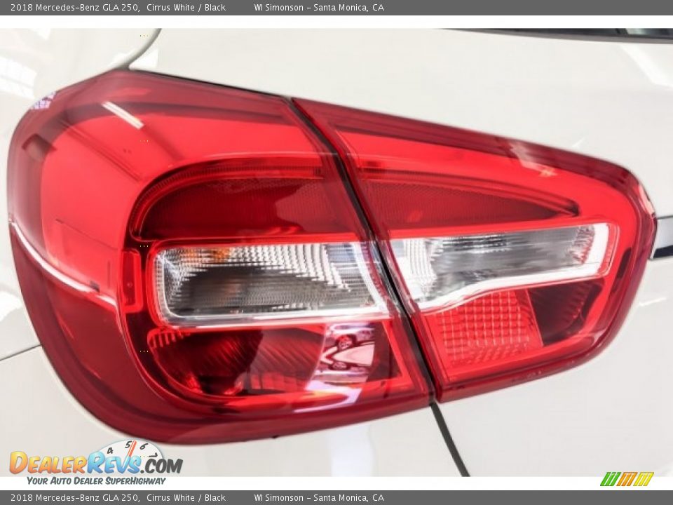 2018 Mercedes-Benz GLA 250 Cirrus White / Black Photo #24