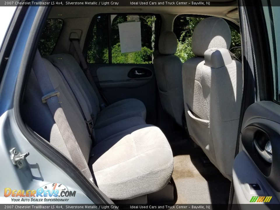 2007 Chevrolet TrailBlazer LS 4x4 Silverstone Metallic / Light Gray Photo #10