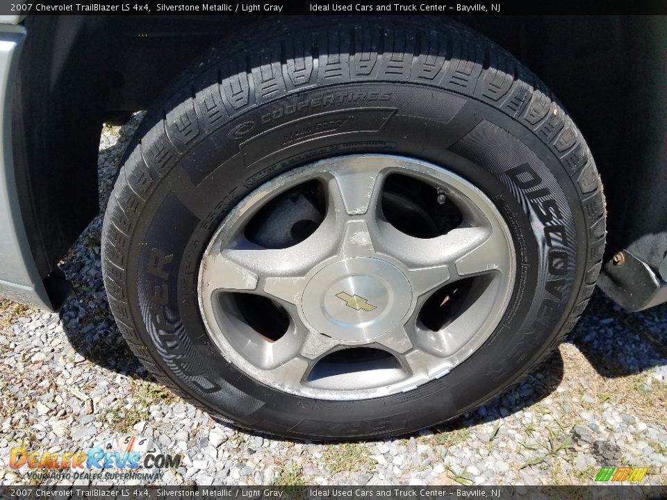 2007 Chevrolet TrailBlazer LS 4x4 Silverstone Metallic / Light Gray Photo #29