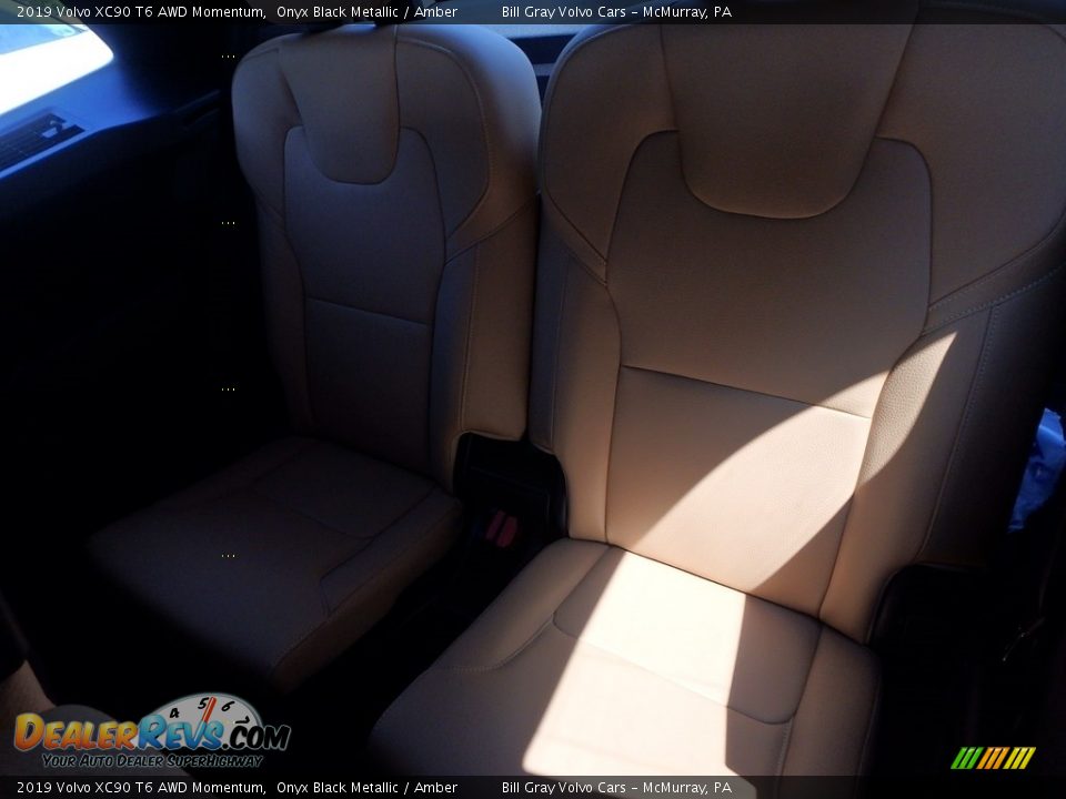 2019 Volvo XC90 T6 AWD Momentum Onyx Black Metallic / Amber Photo #9