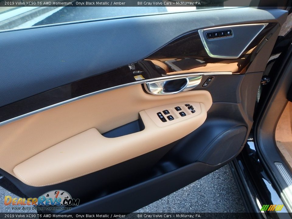 2019 Volvo XC90 T6 AWD Momentum Onyx Black Metallic / Amber Photo #11