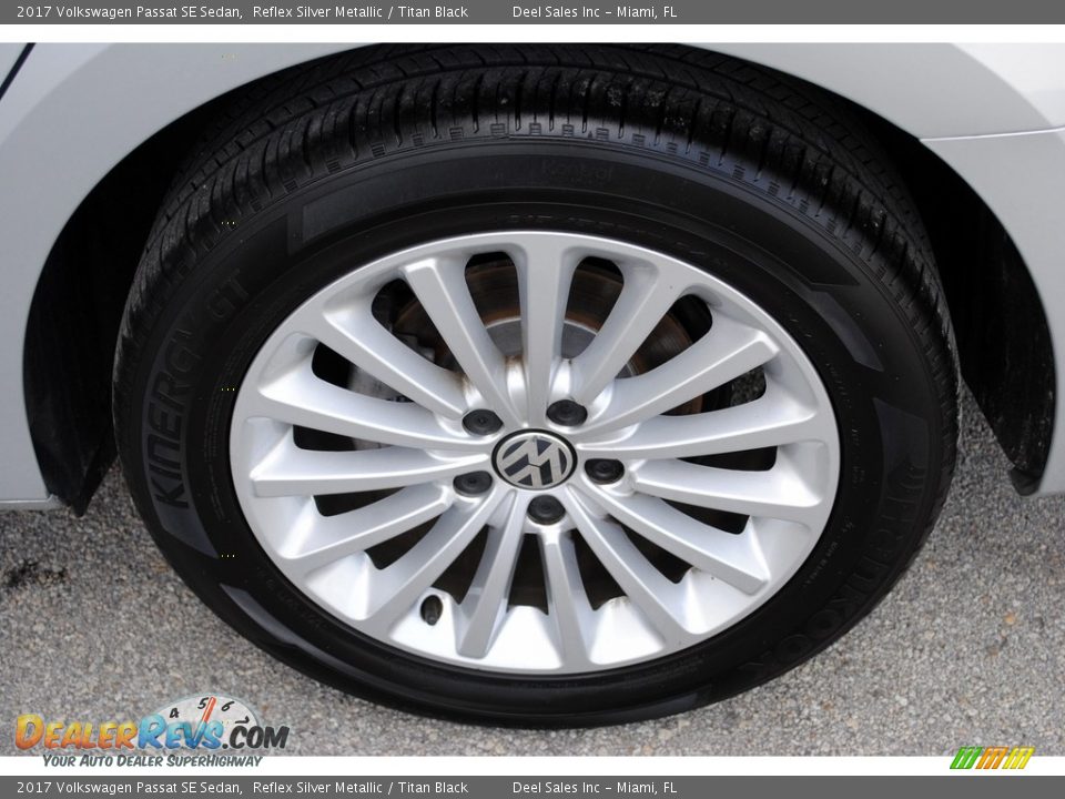 2017 Volkswagen Passat SE Sedan Reflex Silver Metallic / Titan Black Photo #11