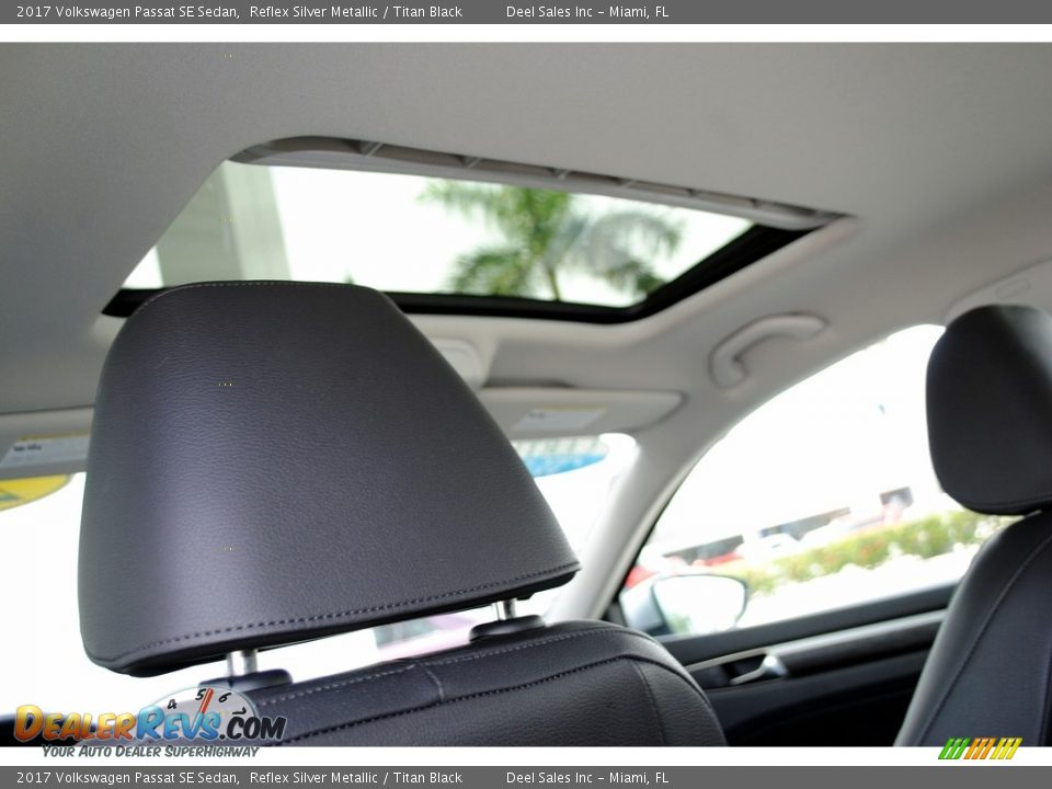 2017 Volkswagen Passat SE Sedan Reflex Silver Metallic / Titan Black Photo #14