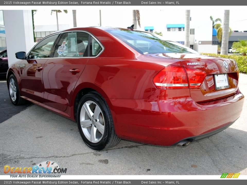 2015 Volkswagen Passat Wolfsburg Edition Sedan Fortana Red Metallic / Titan Black Photo #7