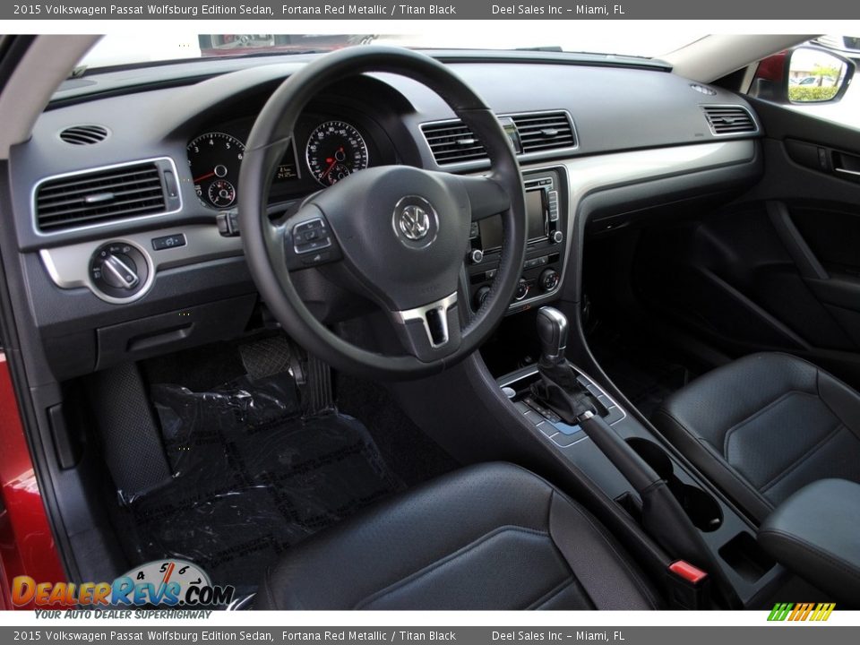 2015 Volkswagen Passat Wolfsburg Edition Sedan Fortana Red Metallic / Titan Black Photo #16