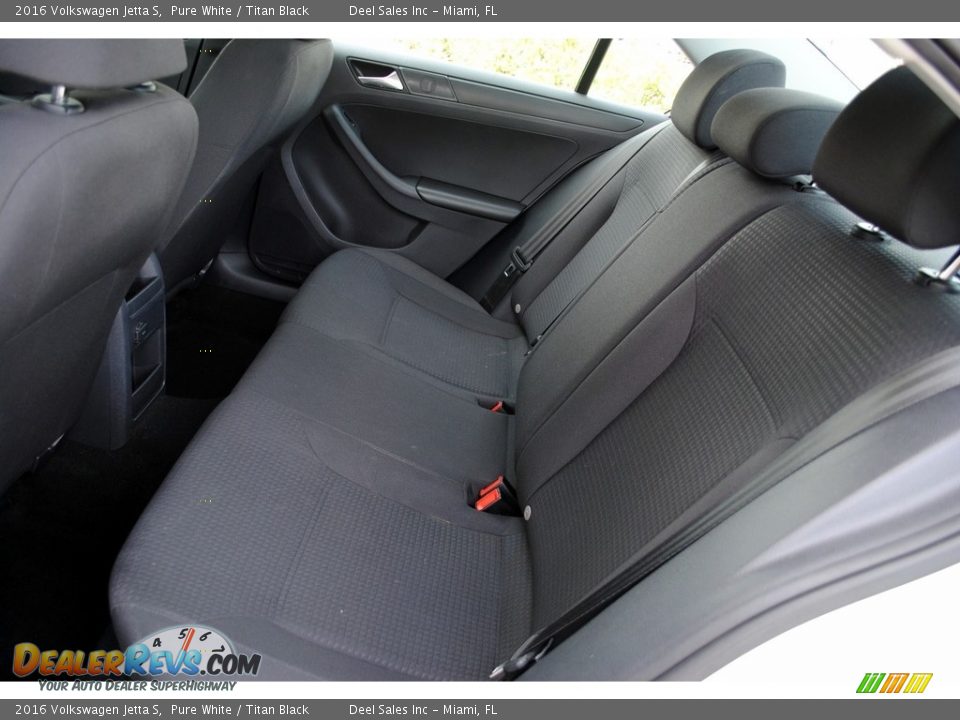 2016 Volkswagen Jetta S Pure White / Titan Black Photo #12