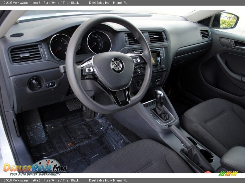 2016 Volkswagen Jetta S Pure White / Titan Black Photo #15