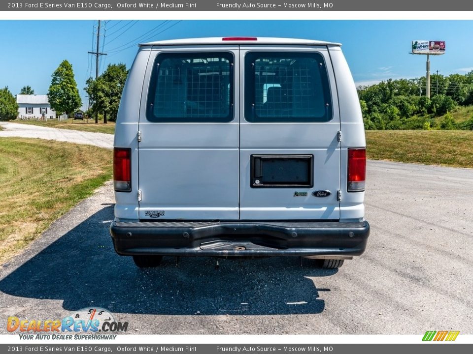 2013 Ford E Series Van E150 Cargo Oxford White / Medium Flint Photo #5