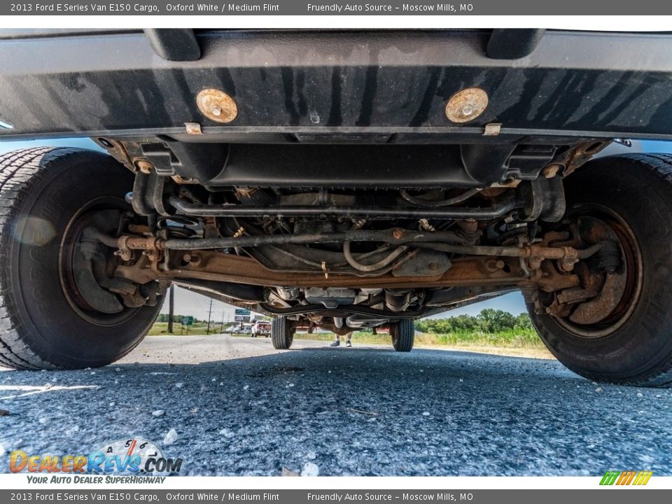 2013 Ford E Series Van E150 Cargo Oxford White / Medium Flint Photo #11