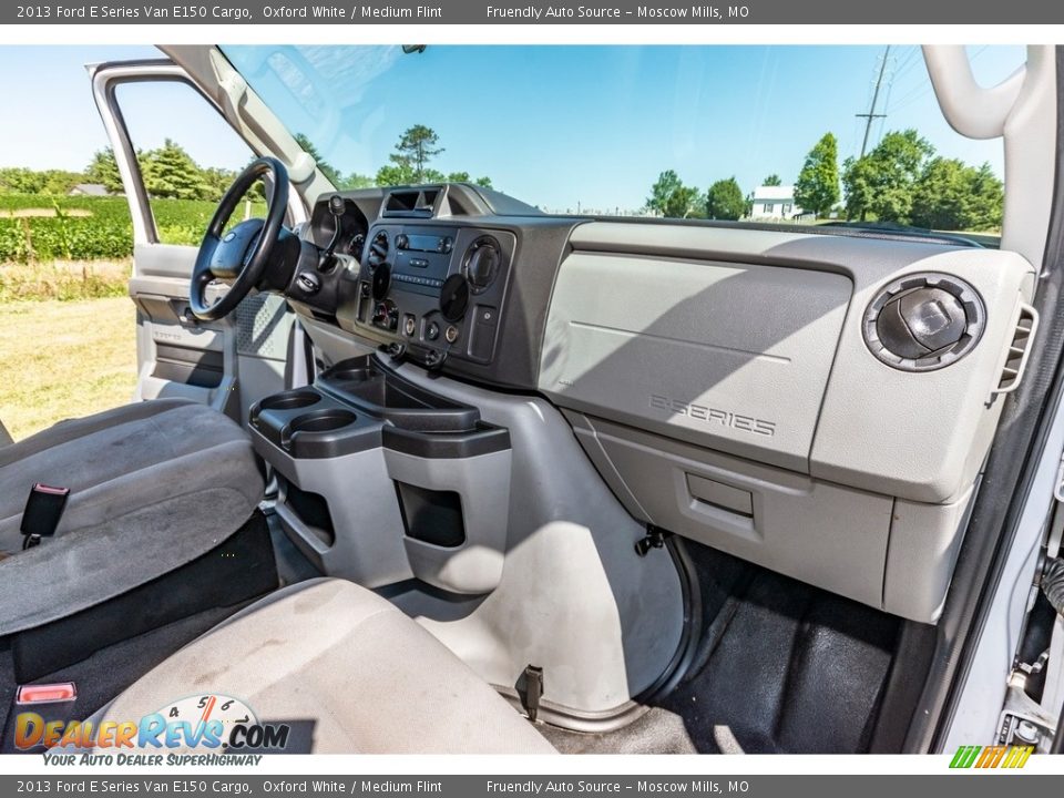 2013 Ford E Series Van E150 Cargo Oxford White / Medium Flint Photo #28