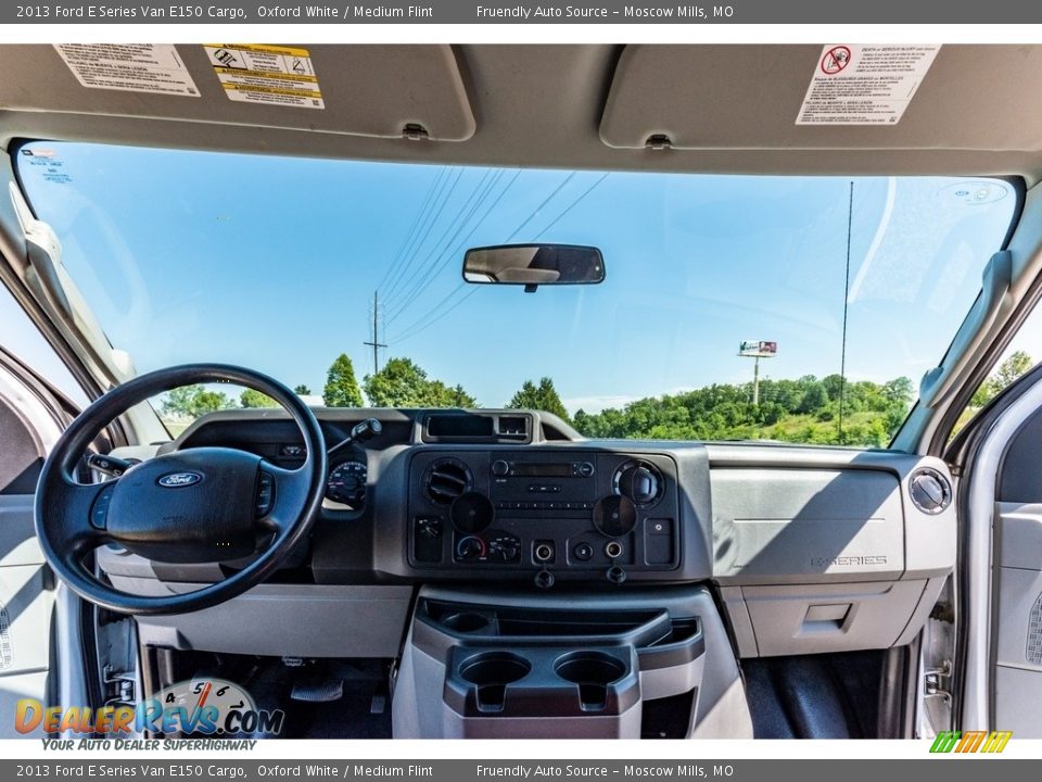 2013 Ford E Series Van E150 Cargo Oxford White / Medium Flint Photo #30