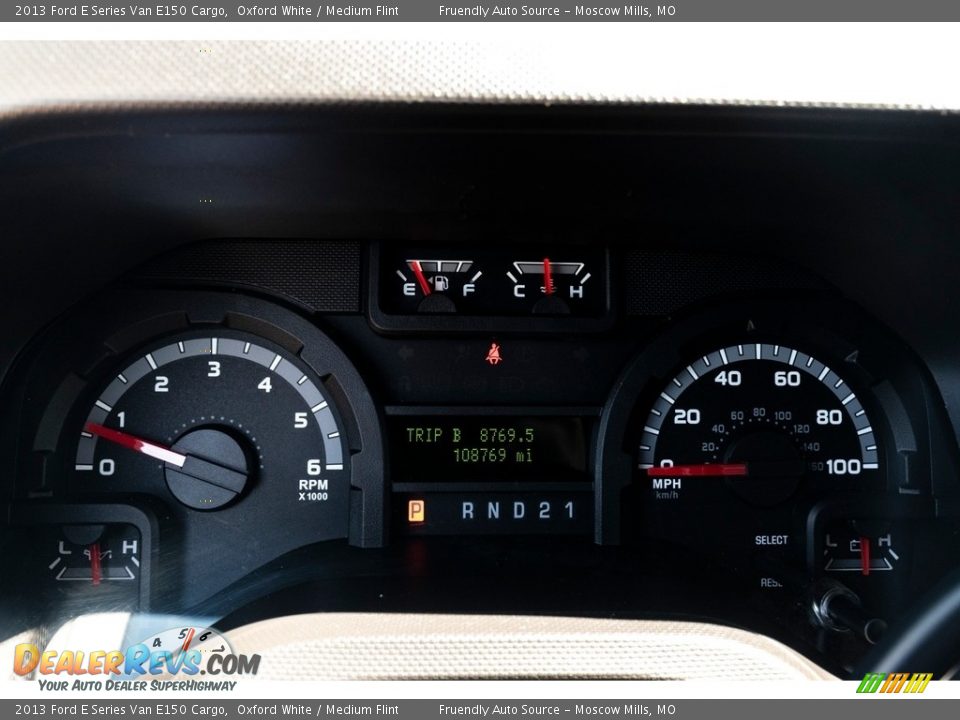 2013 Ford E Series Van E150 Cargo Oxford White / Medium Flint Photo #33