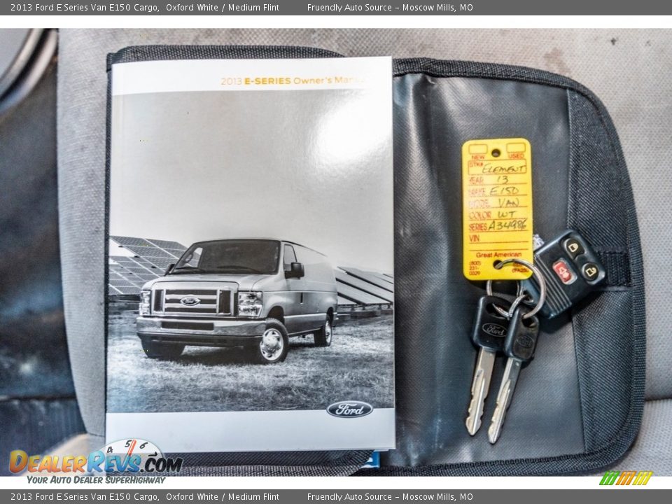 2013 Ford E Series Van E150 Cargo Oxford White / Medium Flint Photo #35