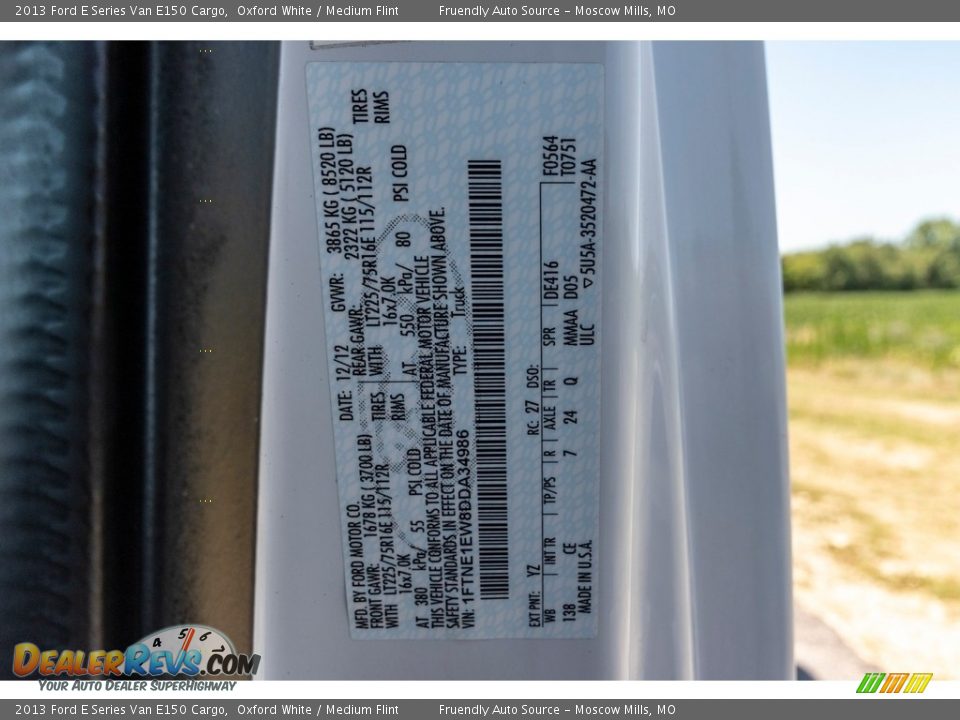 2013 Ford E Series Van E150 Cargo Oxford White / Medium Flint Photo #36
