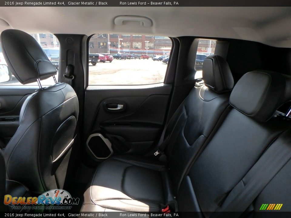 2016 Jeep Renegade Limited 4x4 Glacier Metallic / Black Photo #12
