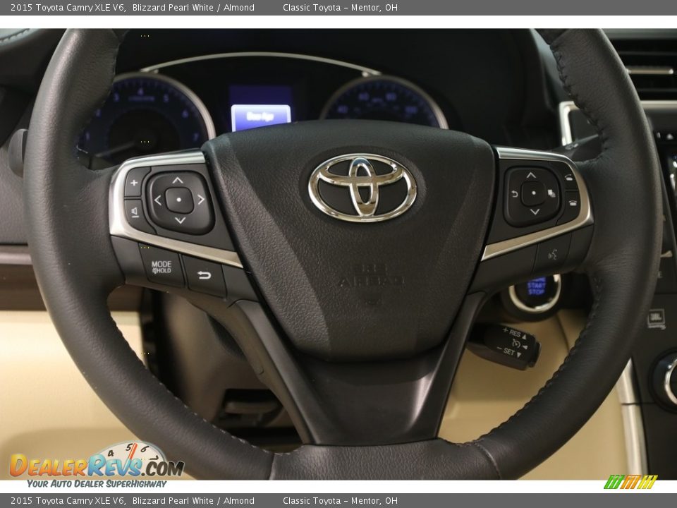 2015 Toyota Camry XLE V6 Steering Wheel Photo #7