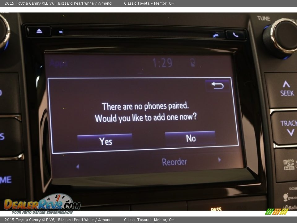 2015 Toyota Camry XLE V6 Blizzard Pearl White / Almond Photo #12