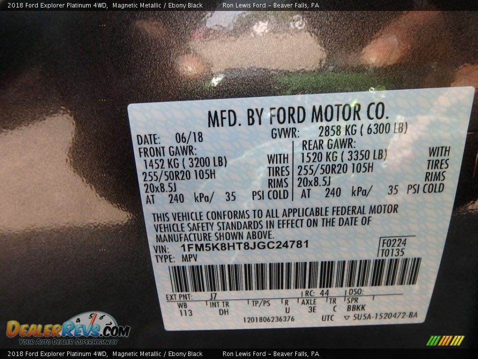 2018 Ford Explorer Platinum 4WD Magnetic Metallic / Ebony Black Photo #15