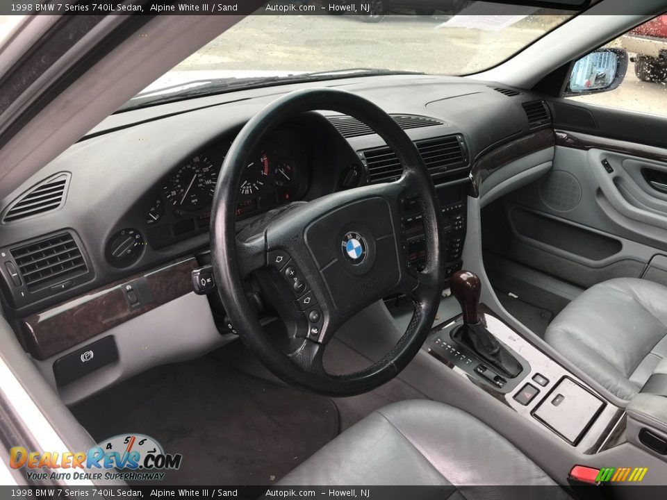 1998 BMW 7 Series 740iL Sedan Alpine White III / Sand Photo #10