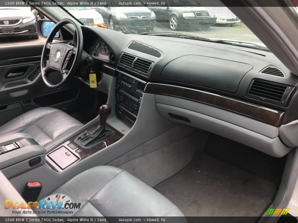 1998 BMW 7 Series 740iL Sedan Alpine White III / Sand Photo #13
