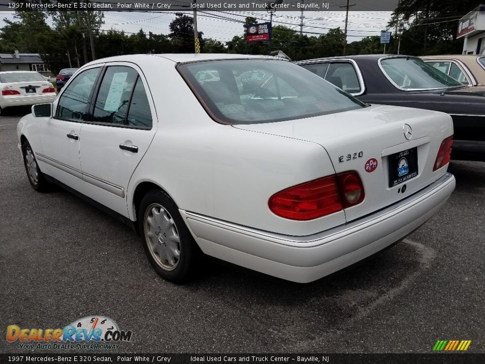 1997 Mercedes-Benz E 320 Sedan Polar White / Grey Photo #2