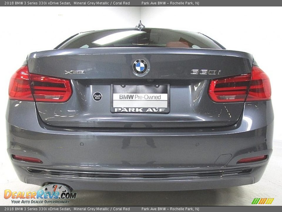 2018 BMW 3 Series 330i xDrive Sedan Mineral Grey Metallic / Coral Red Photo #4