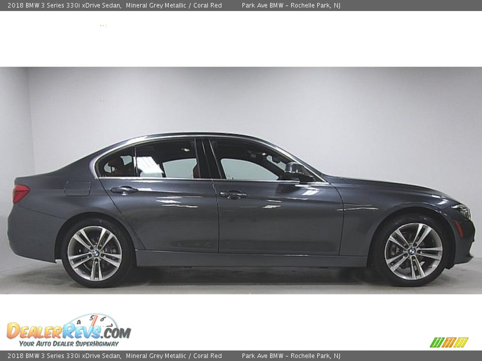 2018 BMW 3 Series 330i xDrive Sedan Mineral Grey Metallic / Coral Red Photo #6